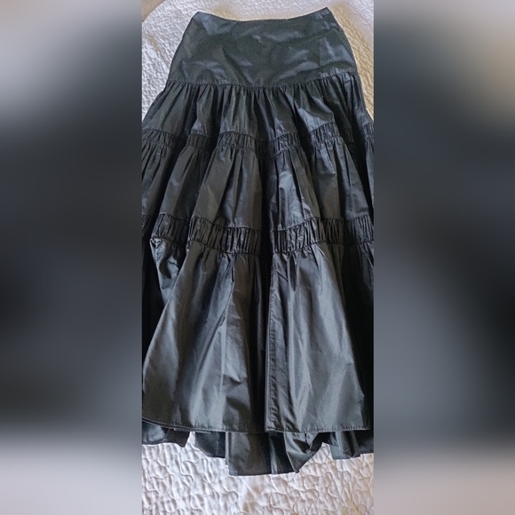 Alexis Skirt - Picture 2 of 6